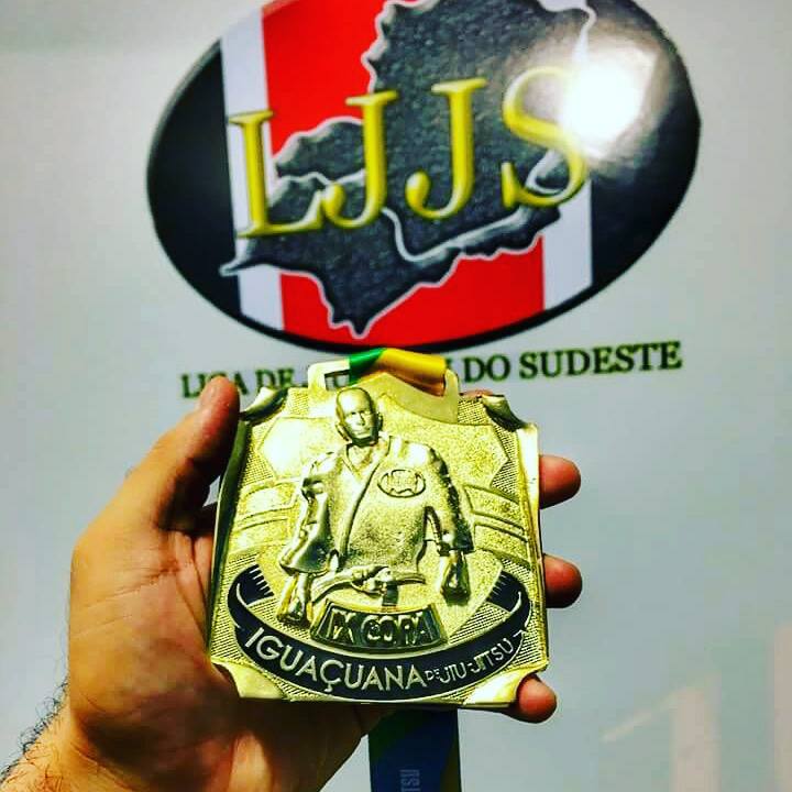 Medalhas para TODOS. Competição de Jiu-Jitsu em Nova Iguaçú, administrada pela LJJS inova